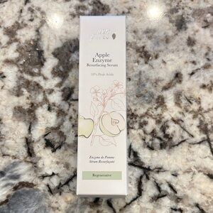 100% Pure Apple Enzyme Resurfacing Serum